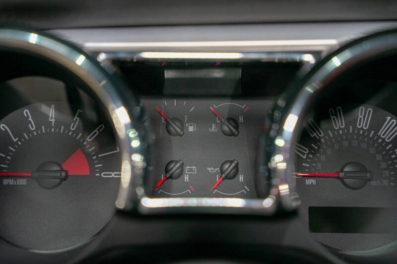 2005 Ford Mustang GT Premium