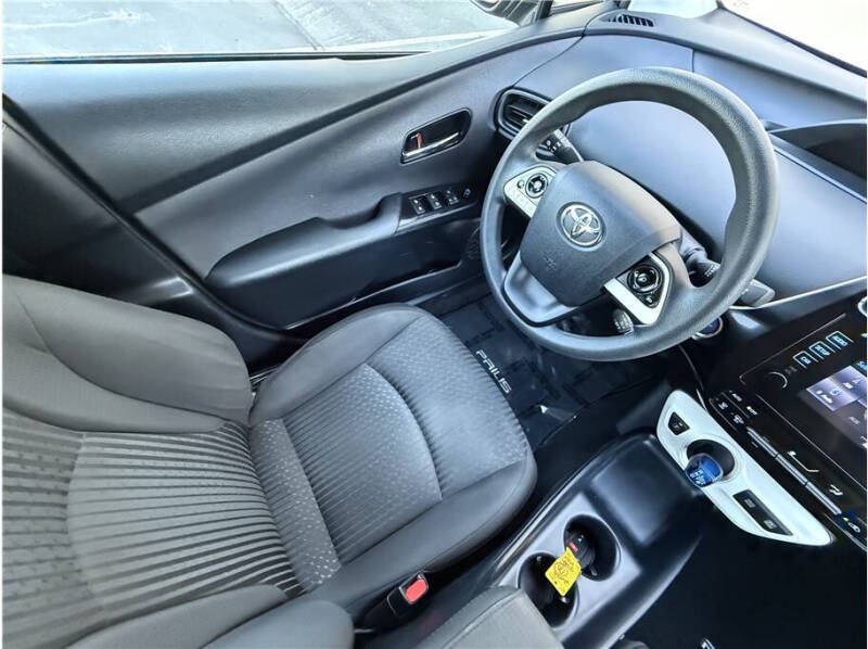 2016 Toyota Prius Two