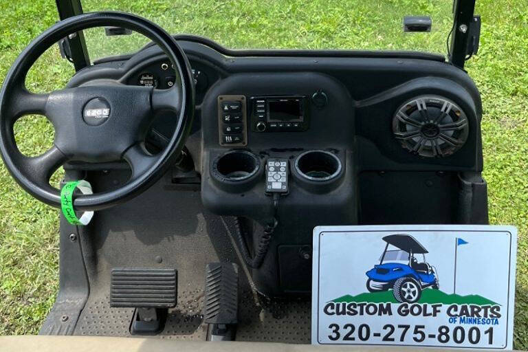 2012 E-Z-GO RXV 4
