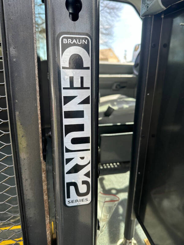 2012 Ford E-Series E-350 SD