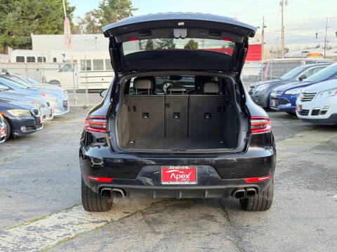 2015 Porsche Macan Turbo