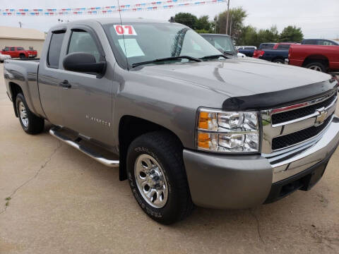 2007 Chevrolet Silverado 1500 for sale at Pioneer Auto in Ponca City OK