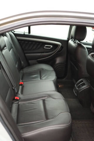 2016 Ford Taurus SEL