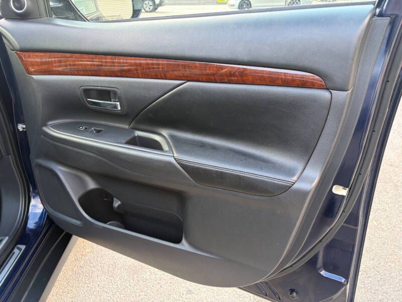 2014 Mitsubishi Outlander GT