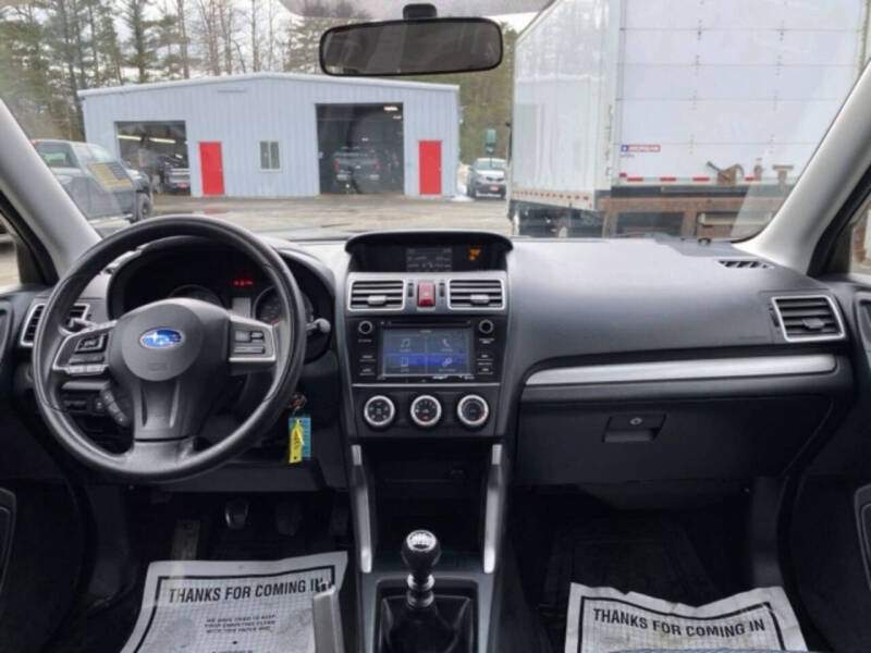 2016 Subaru Forester 2.5i