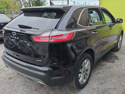 2024 Ford Edge Titanium