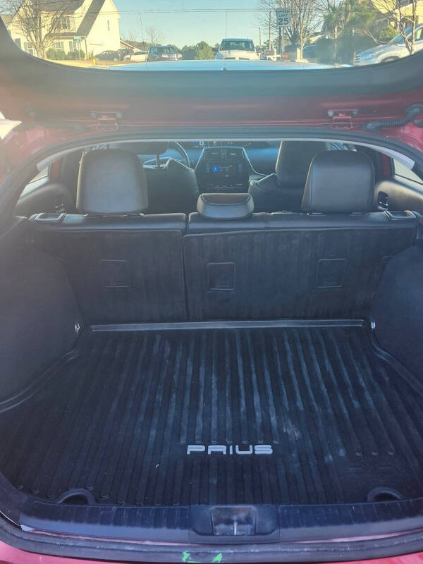 2019 Toyota Prius XLE AWD-e