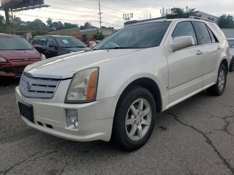 2006 Cadillac SRX for sale at MENNE AUTO SALES LLC in Hasbrouck Heights NJ