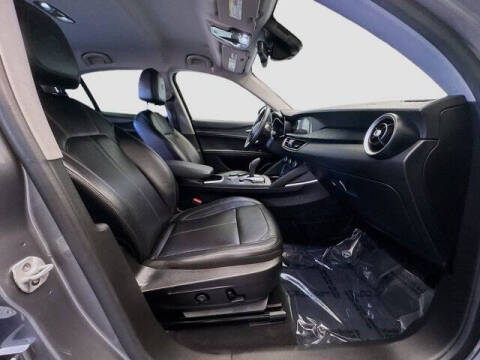 2021 Alfa Romeo Stelvio Sprint