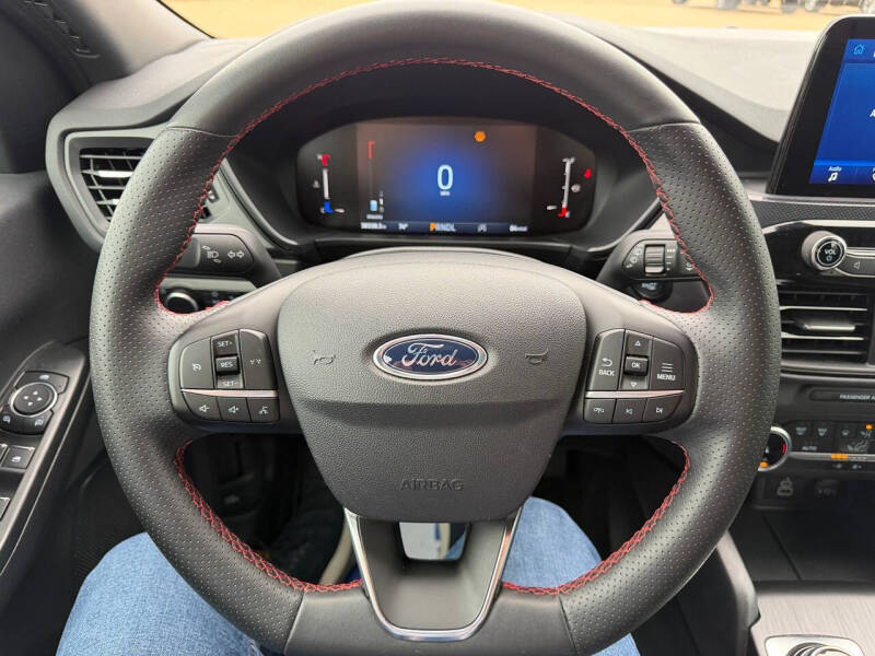 2025 Ford Escape ST-Line