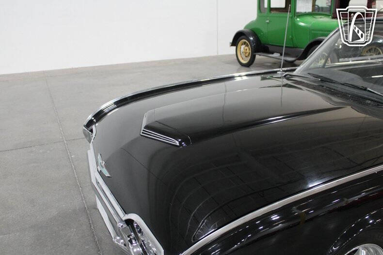 1962 Ford Thunderbird