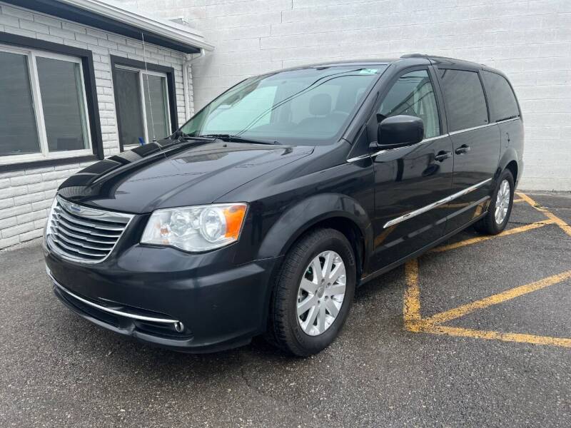2015 Chrysler Town and Country for sale at SQUARE ONE AUTO LLC in Murray UT