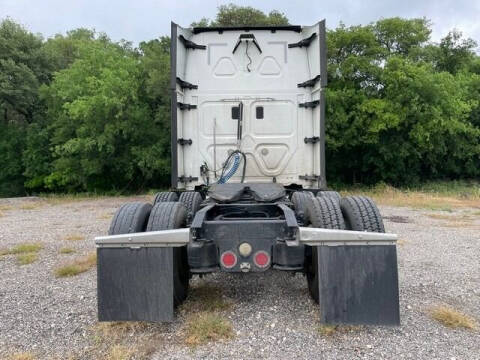 2014 Freightliner Cascadia Evo T/A Sleeper