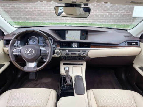 2017 Lexus ES 350