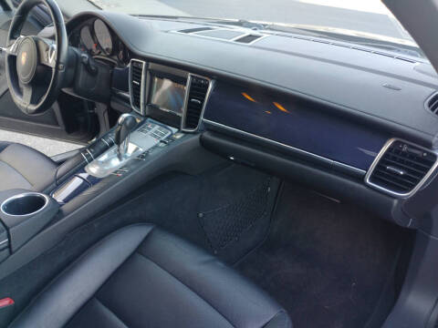 2012 Porsche Panamera
