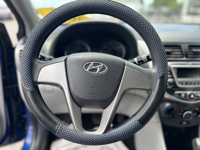 2016 Hyundai Accent SE