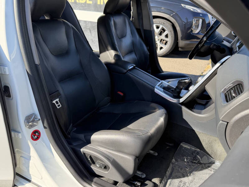 2016 Volvo S60 T5 Drive-E Premier