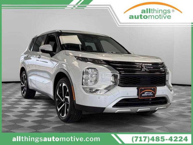2023 Mitsubishi Outlander SE