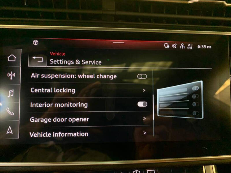 2021 Audi Q8 quattro Prestige 55 TFSI