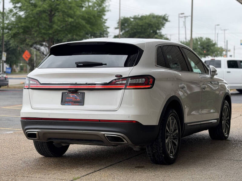 2019 Lincoln Nautilus Select