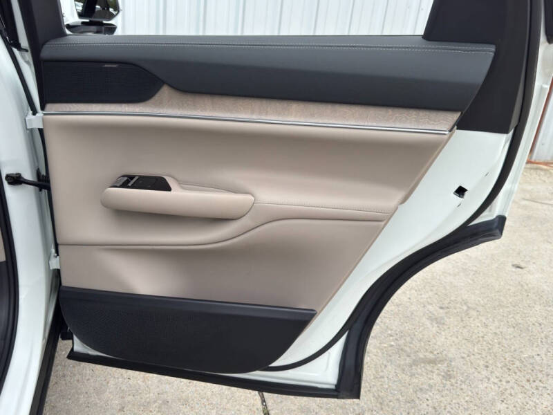 2025 Volvo EX90 Twin Performance Plus 7P