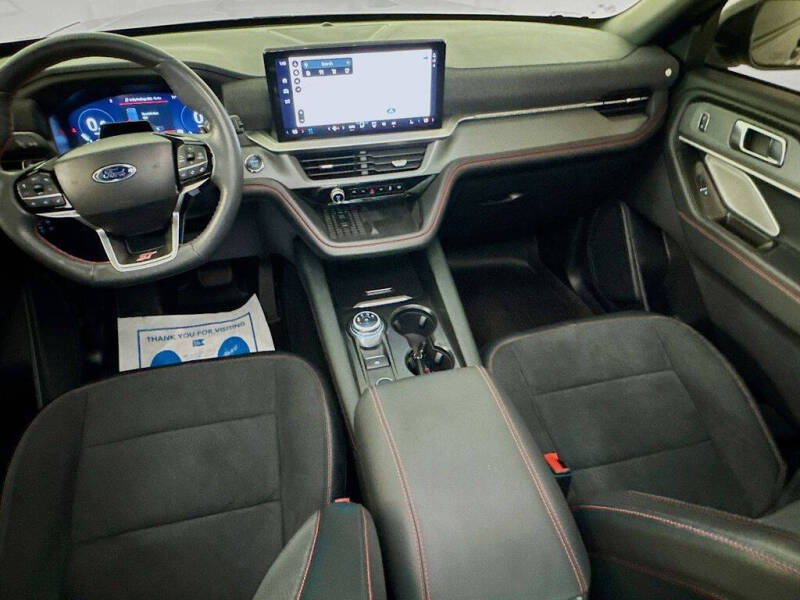 2025 Ford Explorer ST