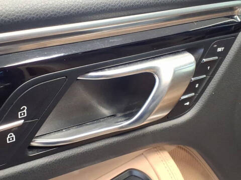 2022 Porsche Macan S