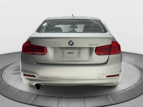 2016 BMW 3 Series 320i