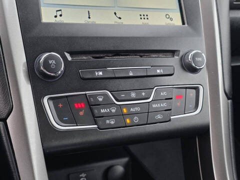 2017 Ford Fusion Hybrid SE