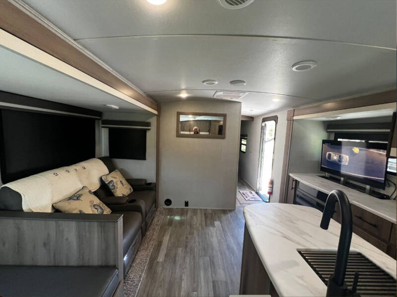 2023 Grand Design RV Imagine 2670MK