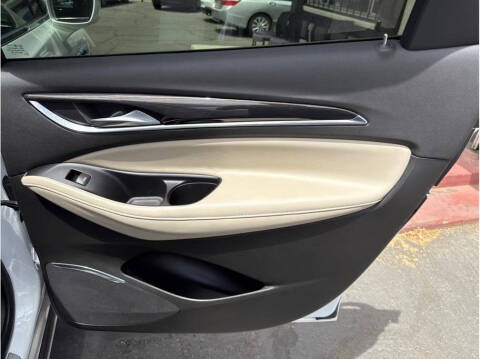 2020 Buick Enclave Essence