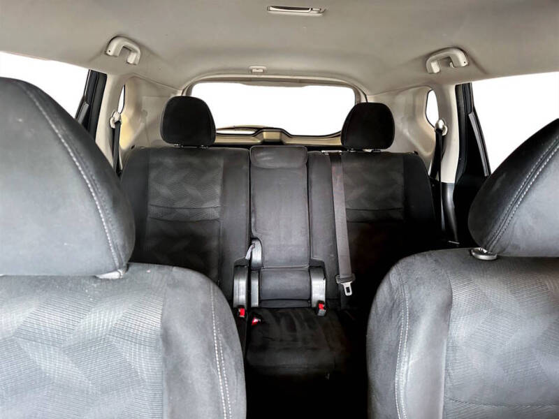 2016 Nissan Rogue S