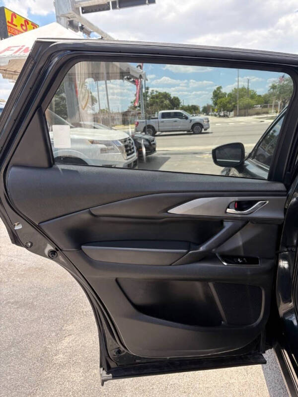 2023 Mazda CX-9 Touring Plus