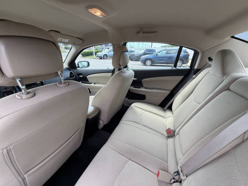 2012 Chrysler 200 LX