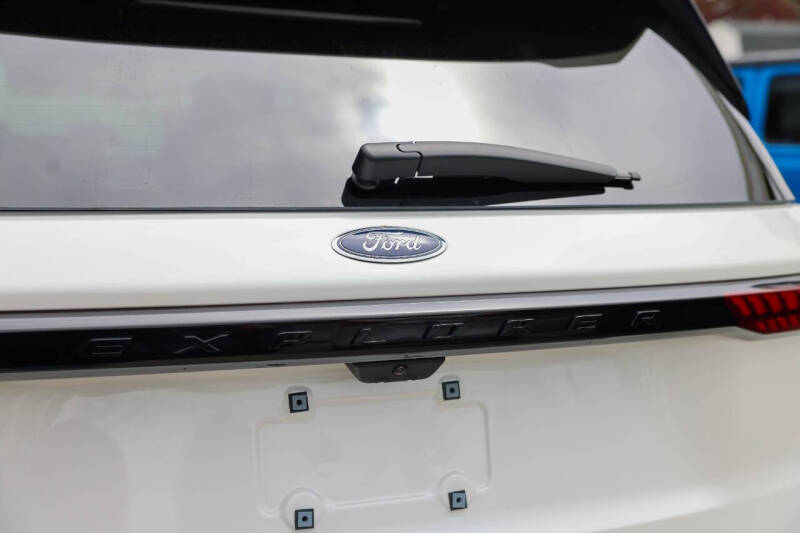 2025 Ford Explorer ST
