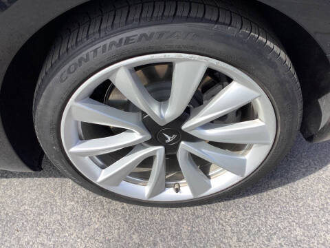 2019 Tesla Model 3 Standard Range Plus