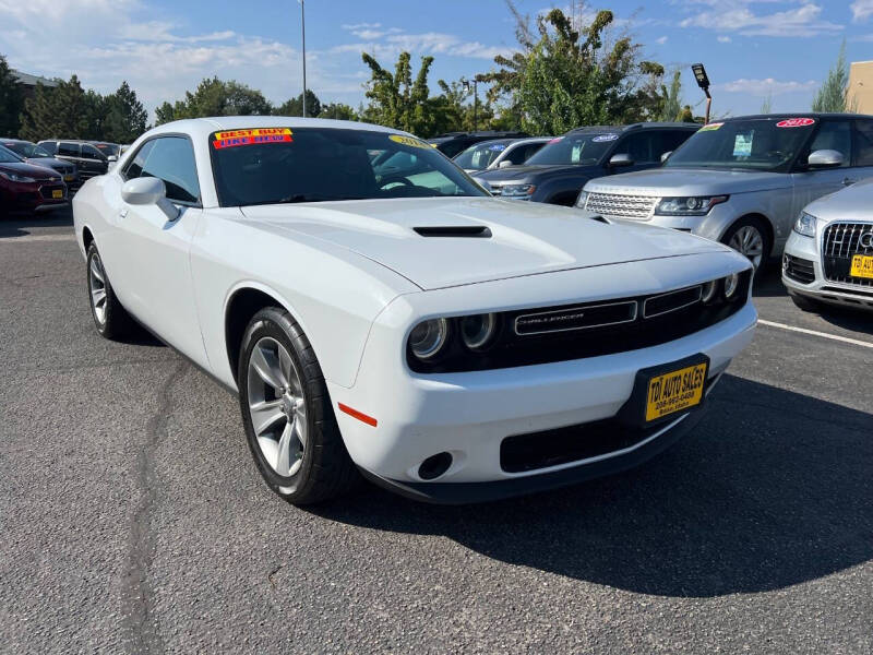 2018 Dodge Challenger SXT Plus