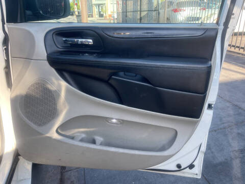 2013 Dodge Grand Caravan American Value Package