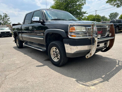 2002 GMC Sierra 2500HD for sale at Murray's Used Cars in Flat Rock MI