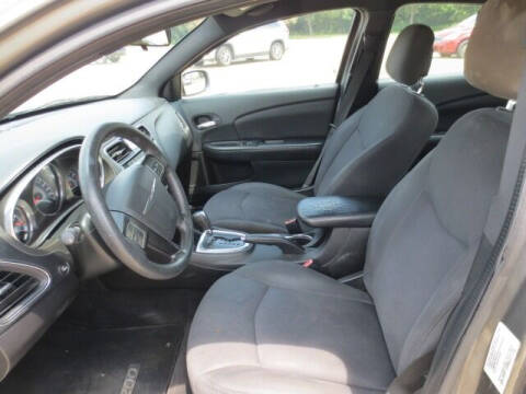 2013 Chrysler 200 LX