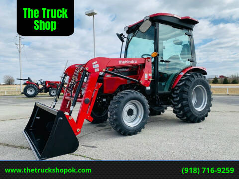 2021 Mahindra 2638 HST Cab