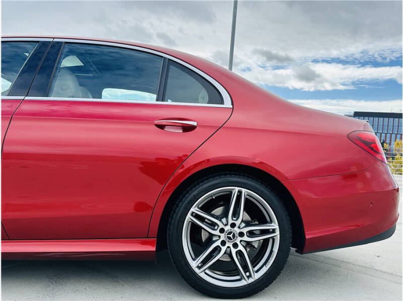 2019 Mercedes-Benz E-Class E 300