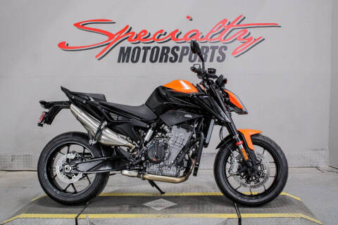 2021 KTM 890 Duke