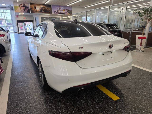 2017 Alfa Romeo Giulia Ti