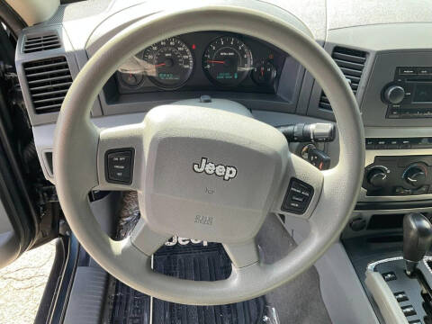 2005 Jeep Grand Cherokee Laredo