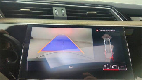 2024 Audi Q8 Sportback e-tron quattro Premium S line