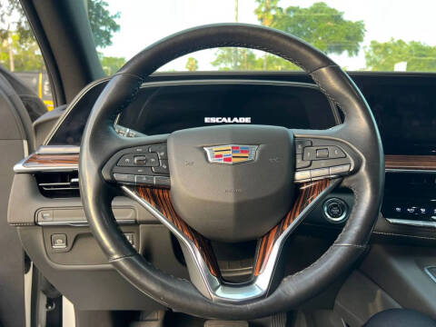 2021 Cadillac Escalade Luxury