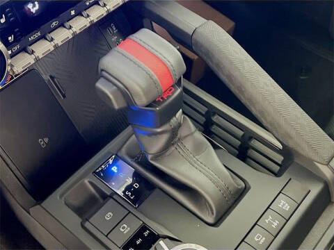 2025 Toyota Tacoma TRD Sport HV