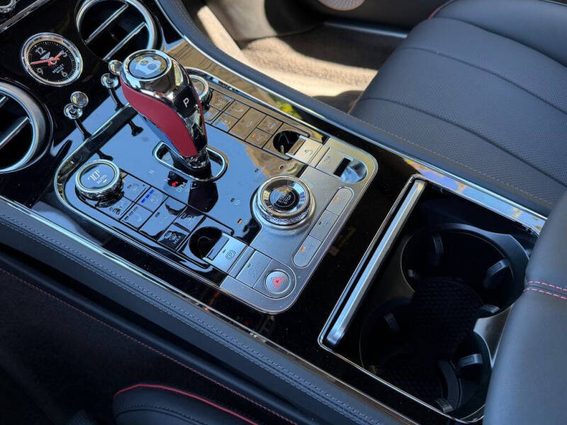 2024 Bentley Continental