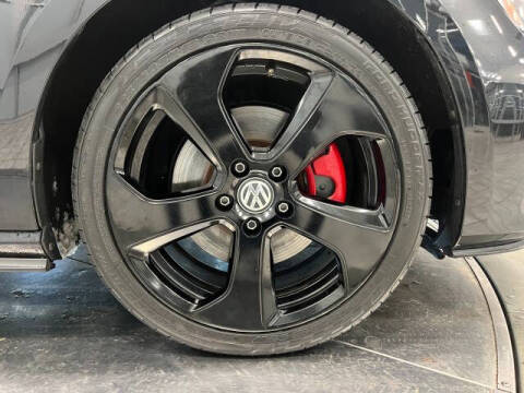 2017 Volkswagen Golf GTI S